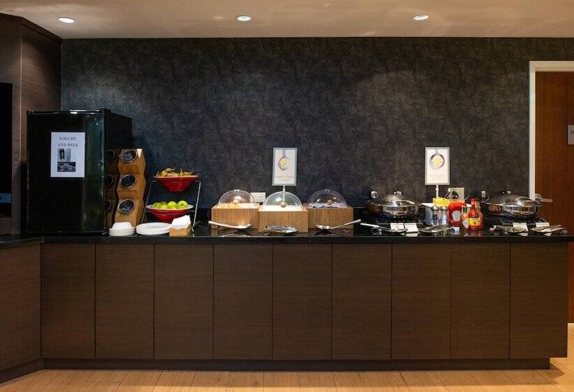 בית מלון כפרי Fairfield Inn & Suites By Marriott Cedar Rapids