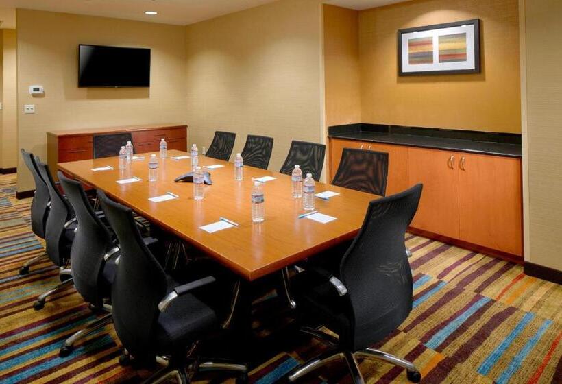 فندق Fairfield Inn & Suites By Marriott Cumberland