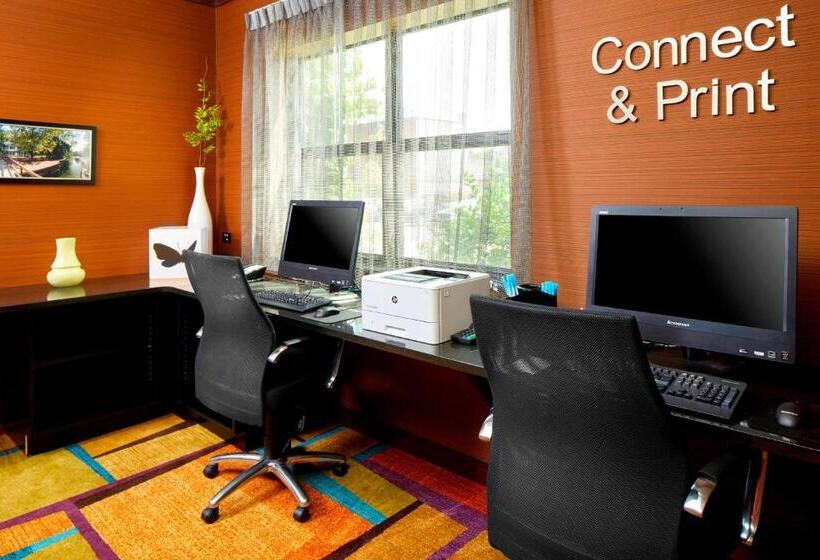 فندق Fairfield Inn & Suites By Marriott Cumberland