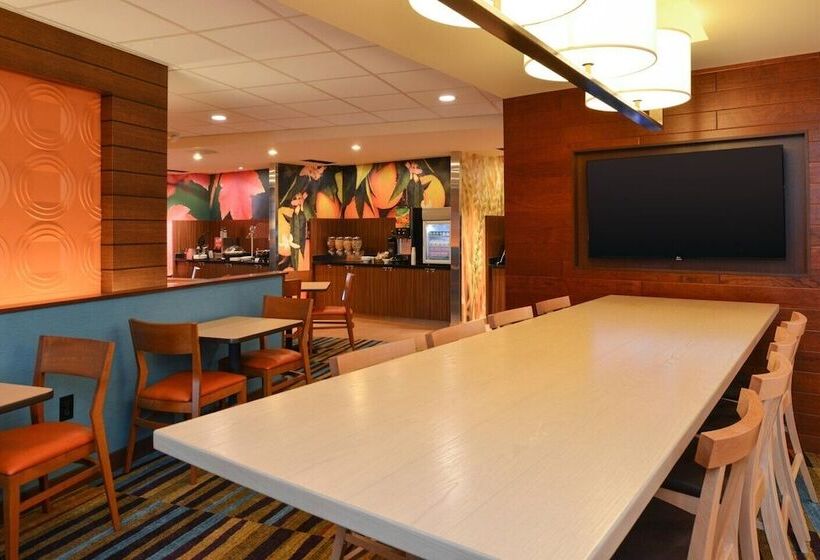 فندق Fairfield Inn & Suites Santa Cruz  Capitola