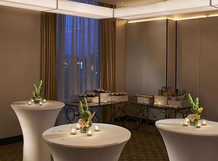 هتل Fairmont Makati