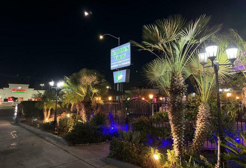 בית מלון כפרי Garden View Inn