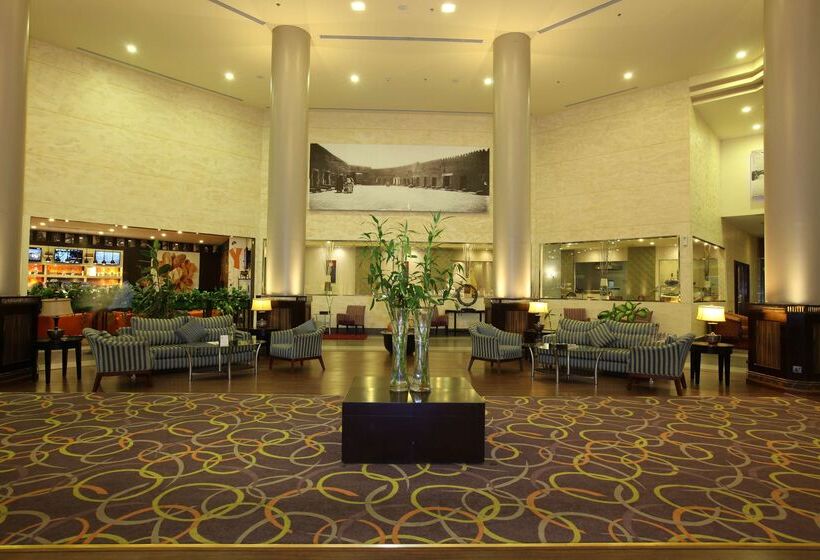 酒店 Golden Tulip Hail