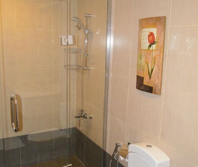 酒店 Golden Tulip Hail