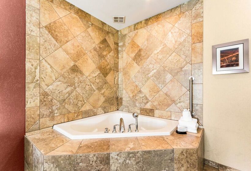 Отель Hampton Inn Derby Wichita Southeast