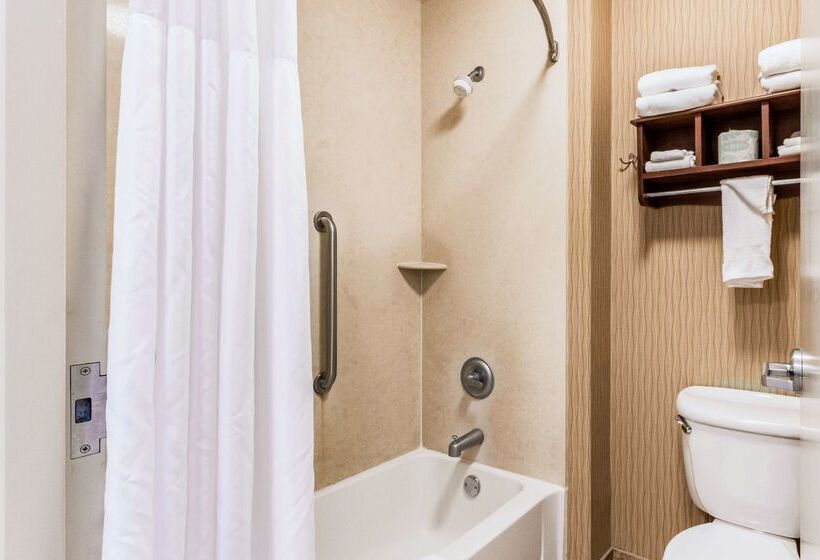 Отель Hampton Inn Derby Wichita Southeast