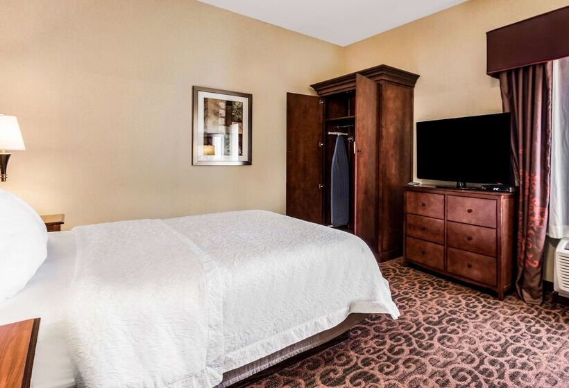 Отель Hampton Inn Derby Wichita Southeast