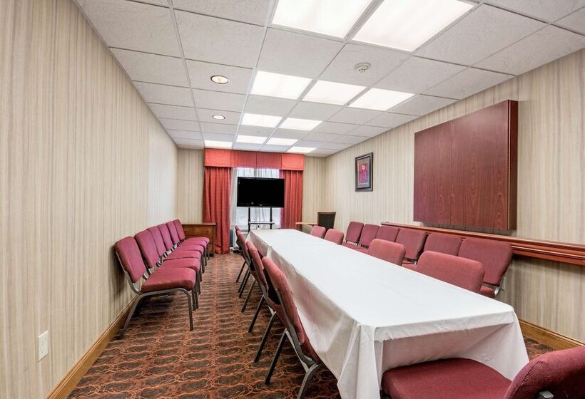 Отель Hampton Inn Derby Wichita Southeast