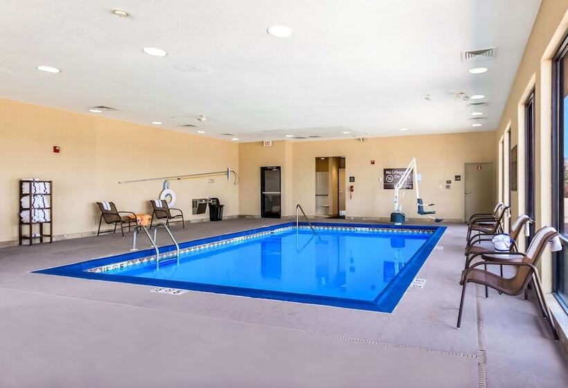 Отель Hampton Inn Derby Wichita Southeast