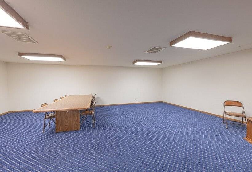 호텔 Harlan Inn And Suites