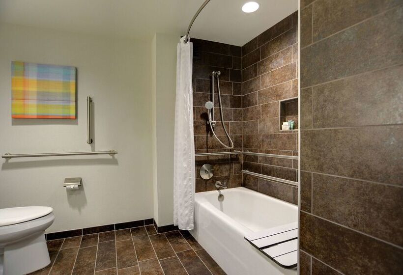 בית מלון כפרי Hilton Columbus Downtown