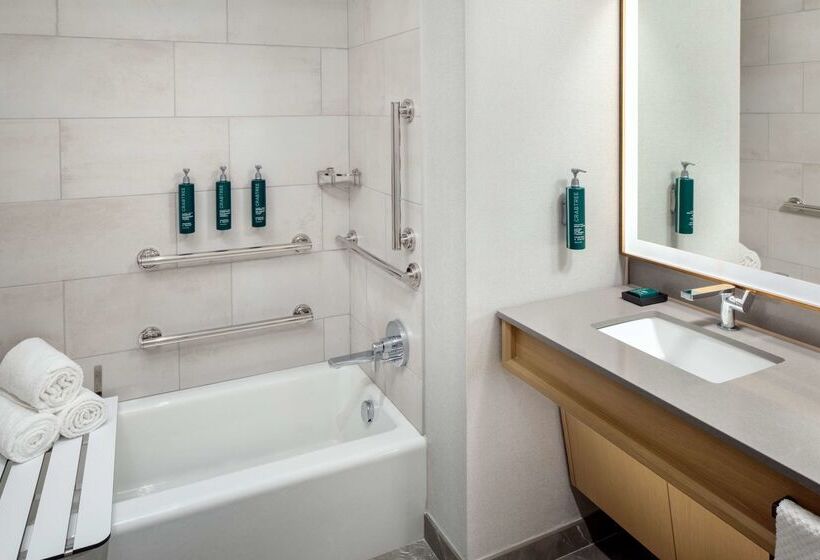 בית מלון כפרי Hilton Columbus Downtown