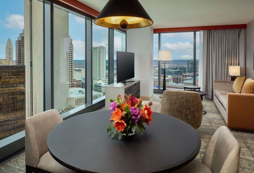 בית מלון כפרי Hilton Columbus Downtown