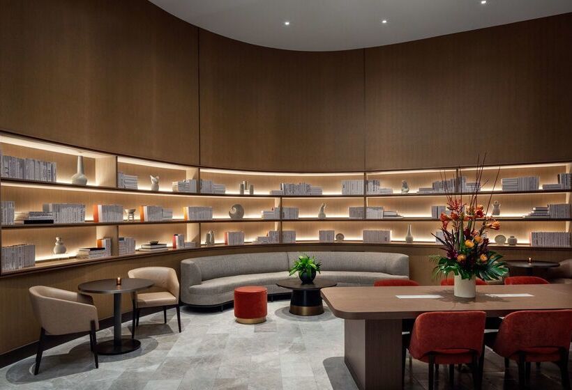 בית מלון כפרי Hilton Columbus Downtown