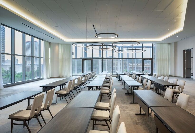 هتل Hilton Columbus Downtown