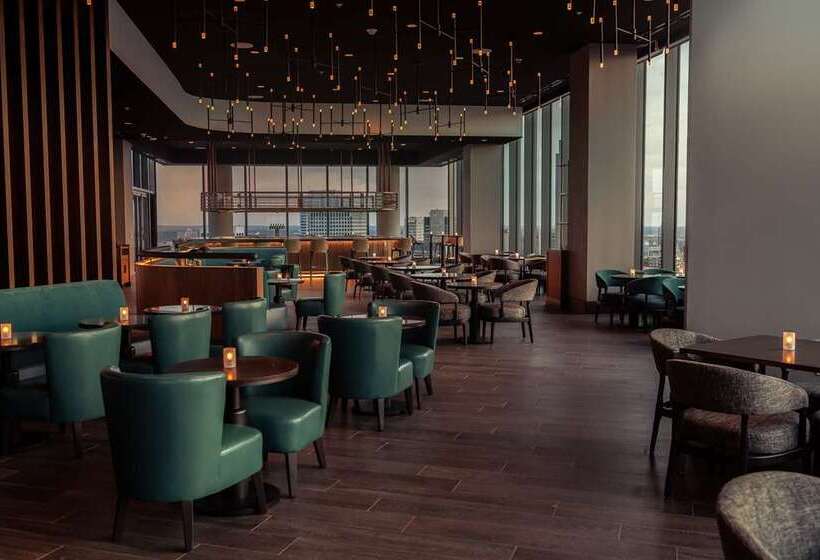 בית מלון כפרי Hilton Columbus Downtown