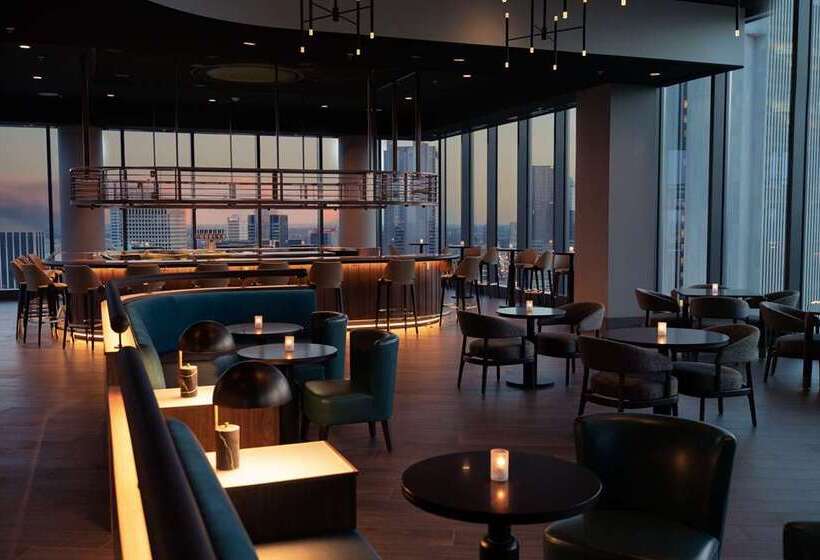 בית מלון כפרי Hilton Columbus Downtown