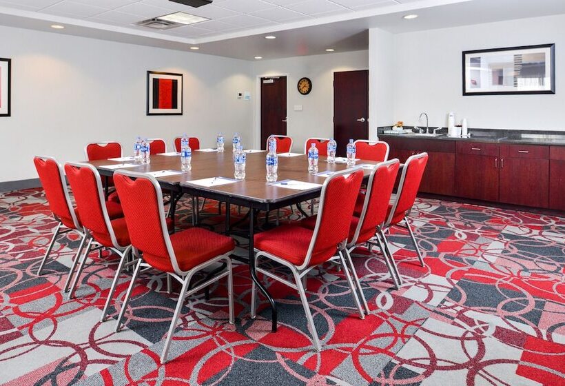 فندق Holiday Inn Express Canandaigua, An Ihg