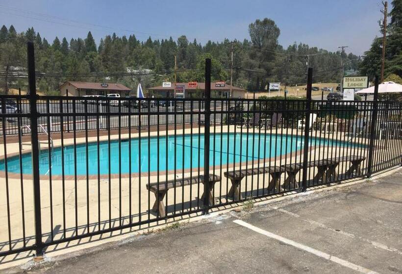 Отель Holiday Lodge