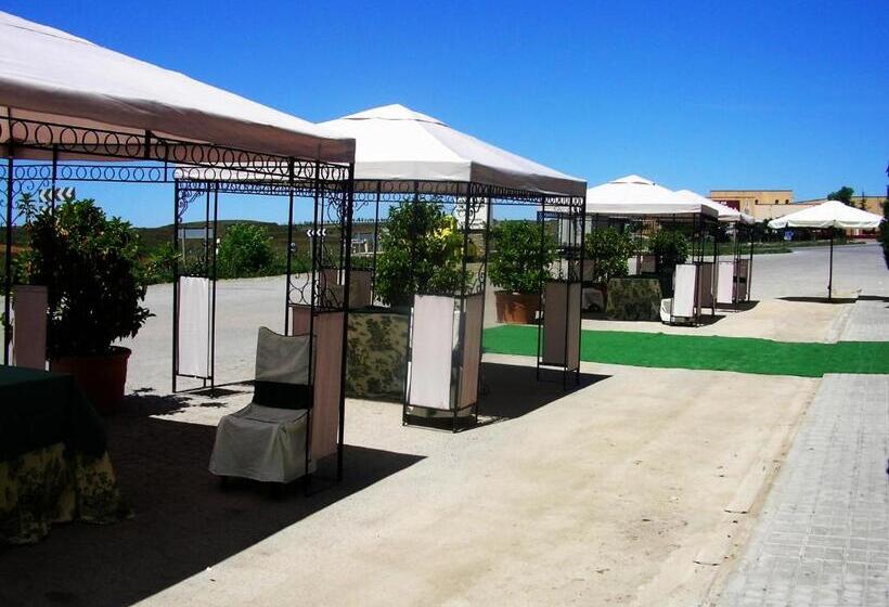 호텔 Hostal Los Maños