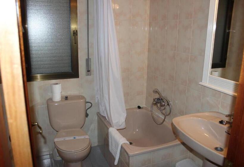 호텔 Hostal Los Maños