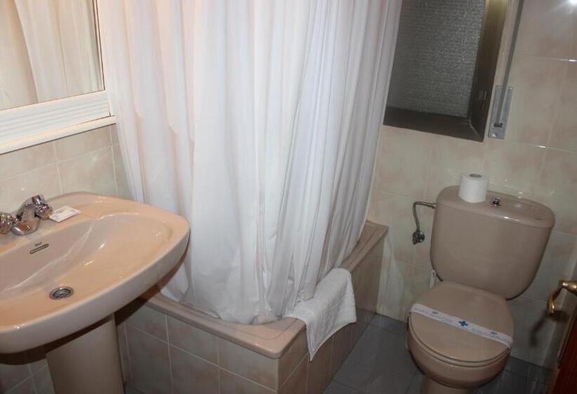 호텔 Hostal Los Maños