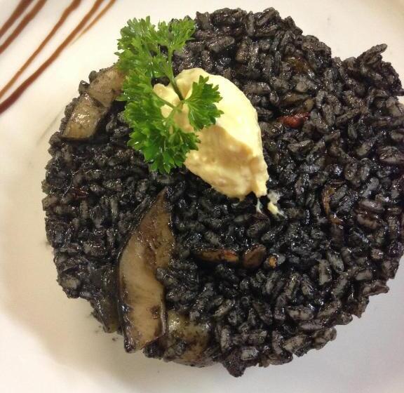 호텔 Hostal Los Maños