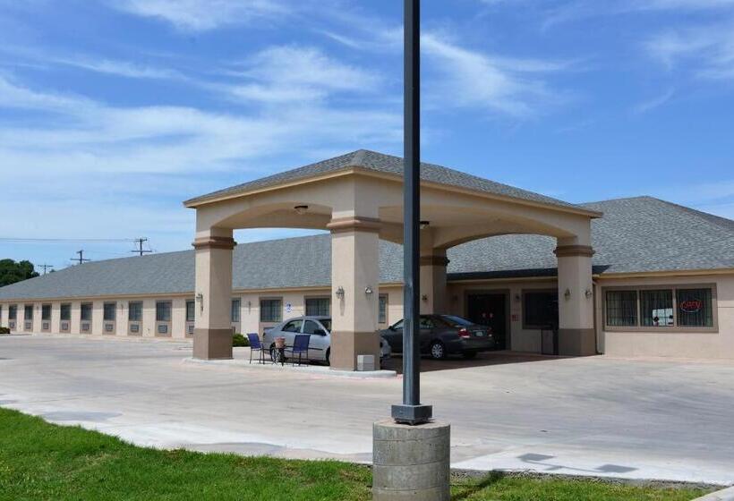 호텔 Irish Inn And Suites