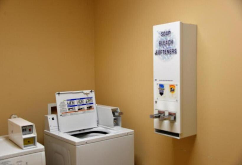 호텔 Irish Inn And Suites