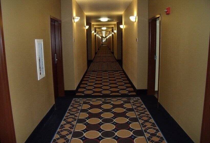 호텔 Irish Inn And Suites