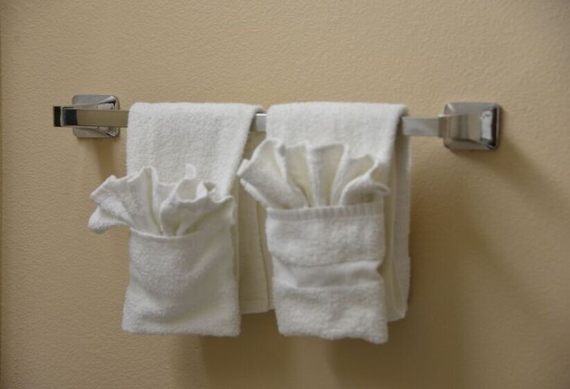 호텔 Irish Inn And Suites