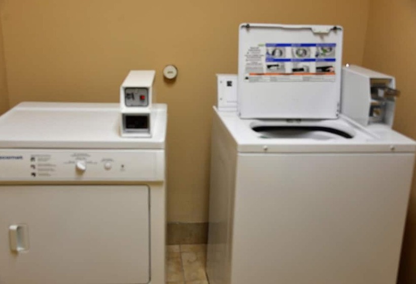 호텔 Irish Inn And Suites