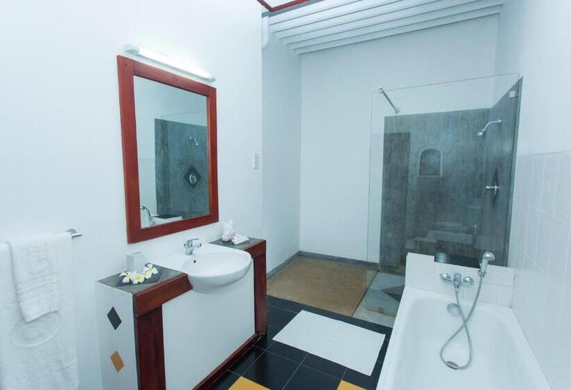 酒店 Kassapa Lions Rock