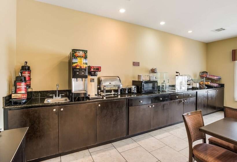 فندق Knights Inn Bunkie