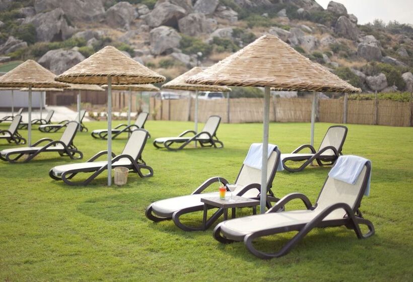 Отель Korineum Golf & Beach Resort