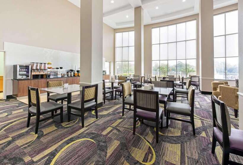 ホテル La Quinta By Wyndham Bridge City Orange