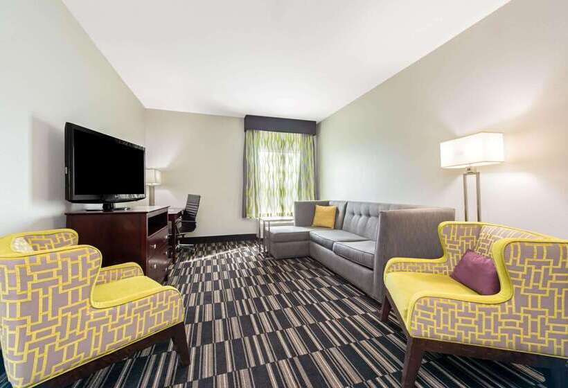 ホテル La Quinta By Wyndham Bridge City Orange