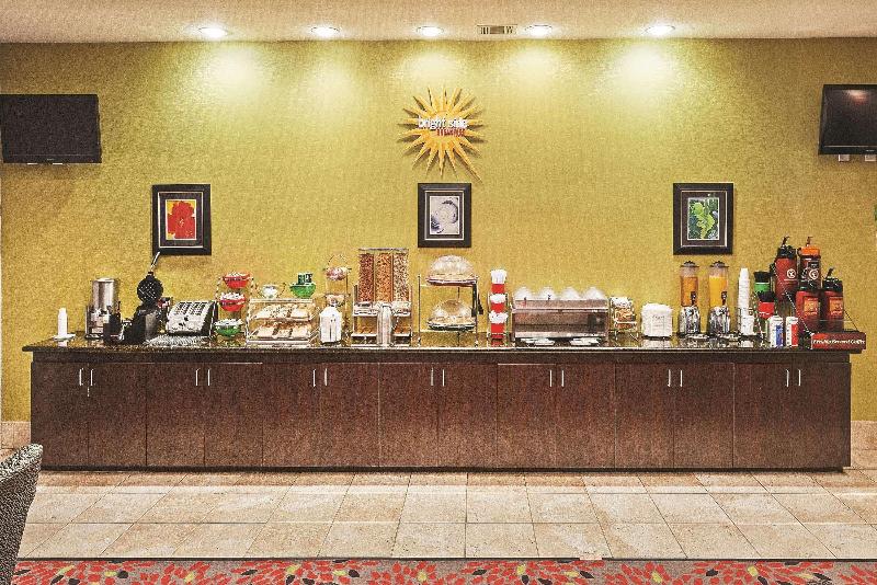 فندق La Quinta Inn & Suites By Wyndham Decatur