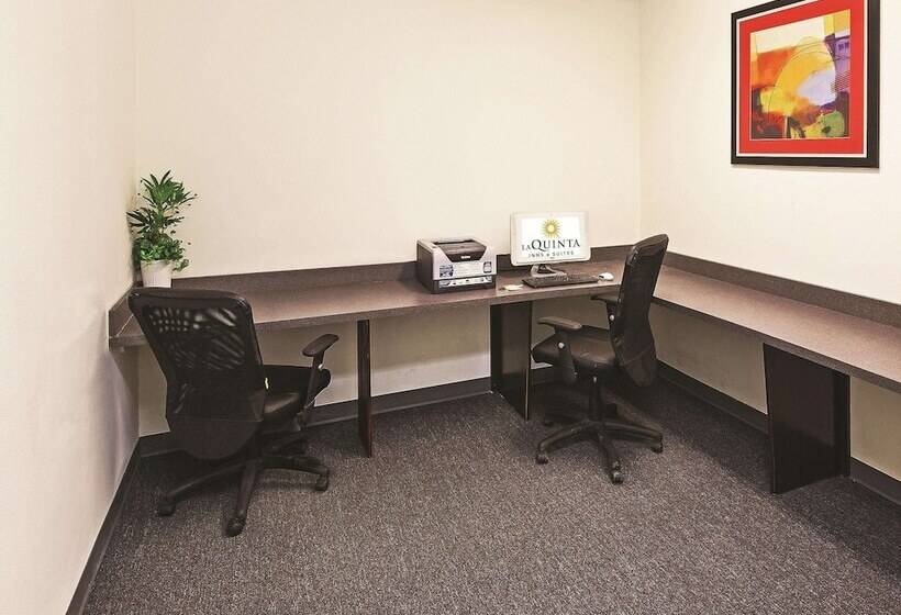 فندق La Quinta Inn & Suites By Wyndham Decatur