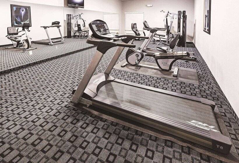 فندق La Quinta Inn & Suites By Wyndham Decatur