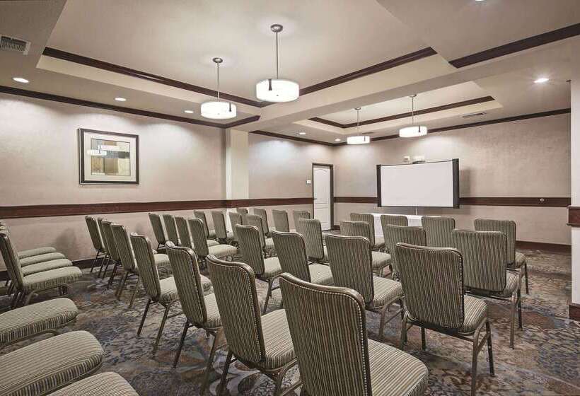 酒店 La Quinta Inn & Suites By Wyndham Dfw Airport West  Euless