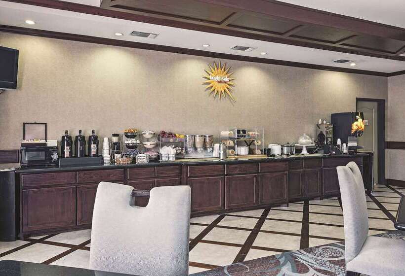 酒店 La Quinta Inn & Suites By Wyndham Dfw Airport West  Euless