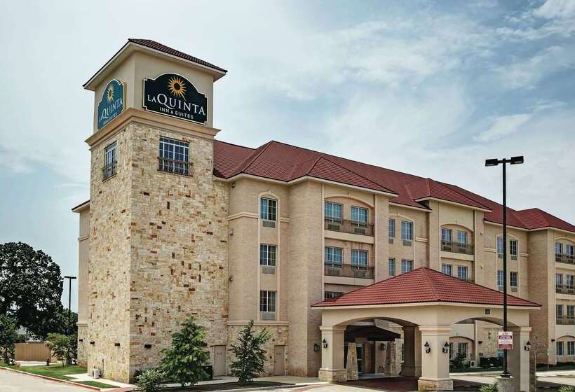 酒店 La Quinta Inn & Suites By Wyndham Dfw Airport West  Euless