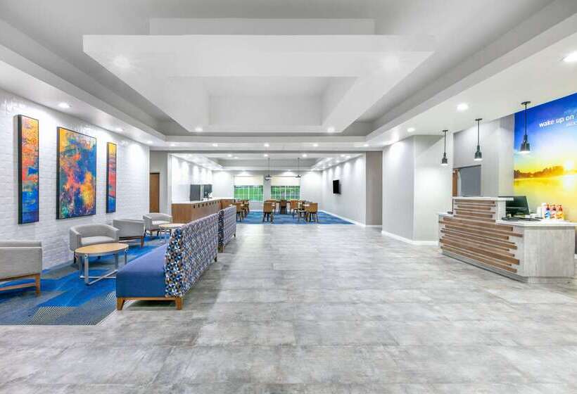 Отель La Quinta By Wyndham Jacksonville, Texas