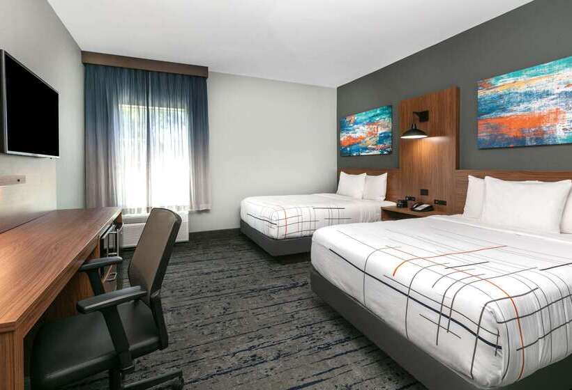 Отель La Quinta By Wyndham Jacksonville, Texas