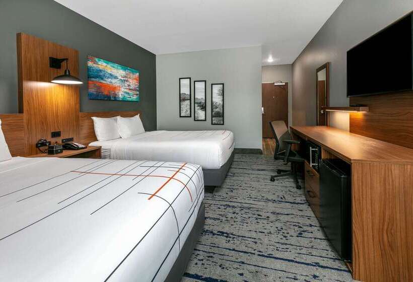 Отель La Quinta By Wyndham Jacksonville, Texas