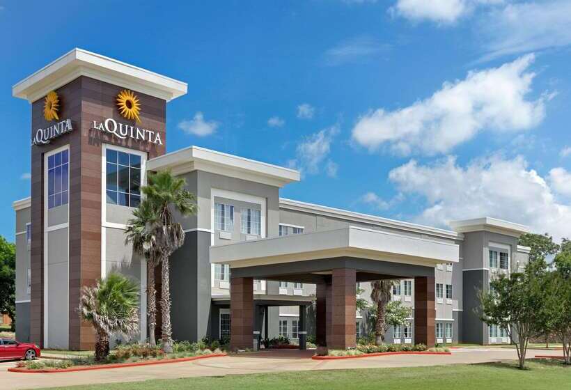 Отель La Quinta By Wyndham Jacksonville, Texas