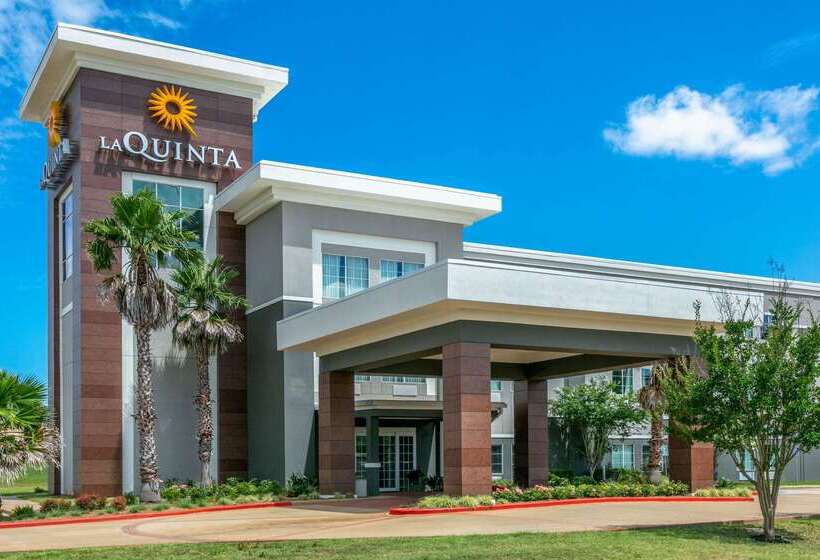 Отель La Quinta By Wyndham Jacksonville, Texas