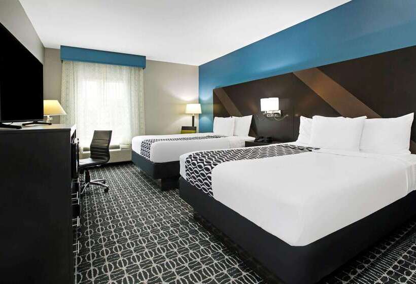 Отель La Quinta By Wyndham Sulphur Springs