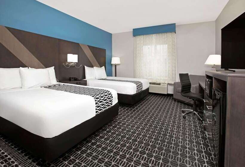 Отель La Quinta By Wyndham Sulphur Springs